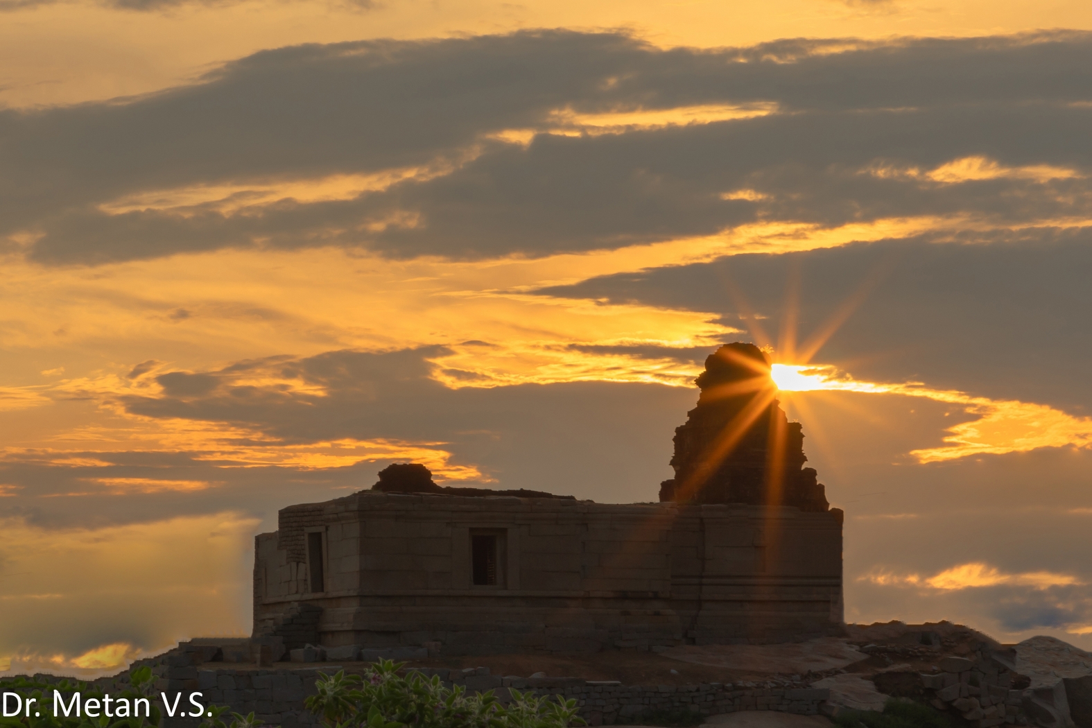 Dr Vyankatesh Metan Solapur Art B 1575x1050