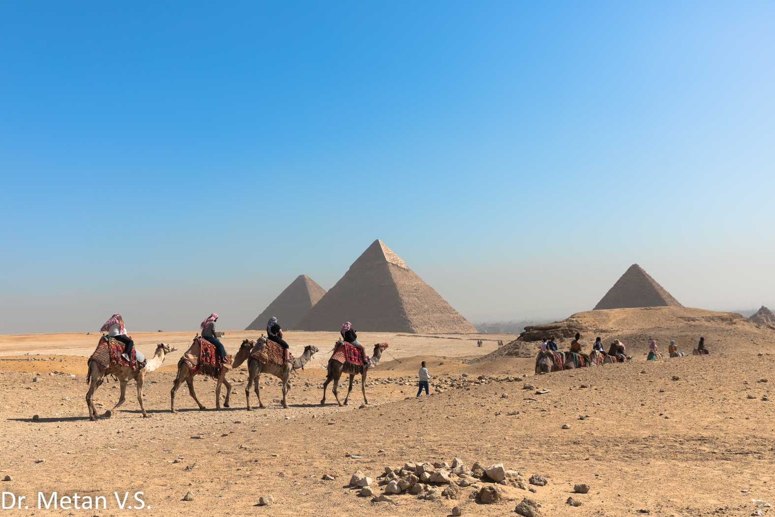 Dr Vyankatesh Metan Solapur Pyramid Egypt C 1575x1050