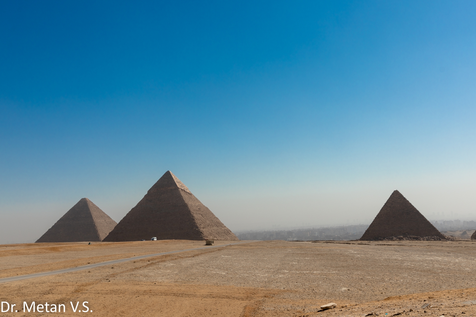 Dr Vyankatesh Metan Solapur Pyramid Egypt S 1575x1050