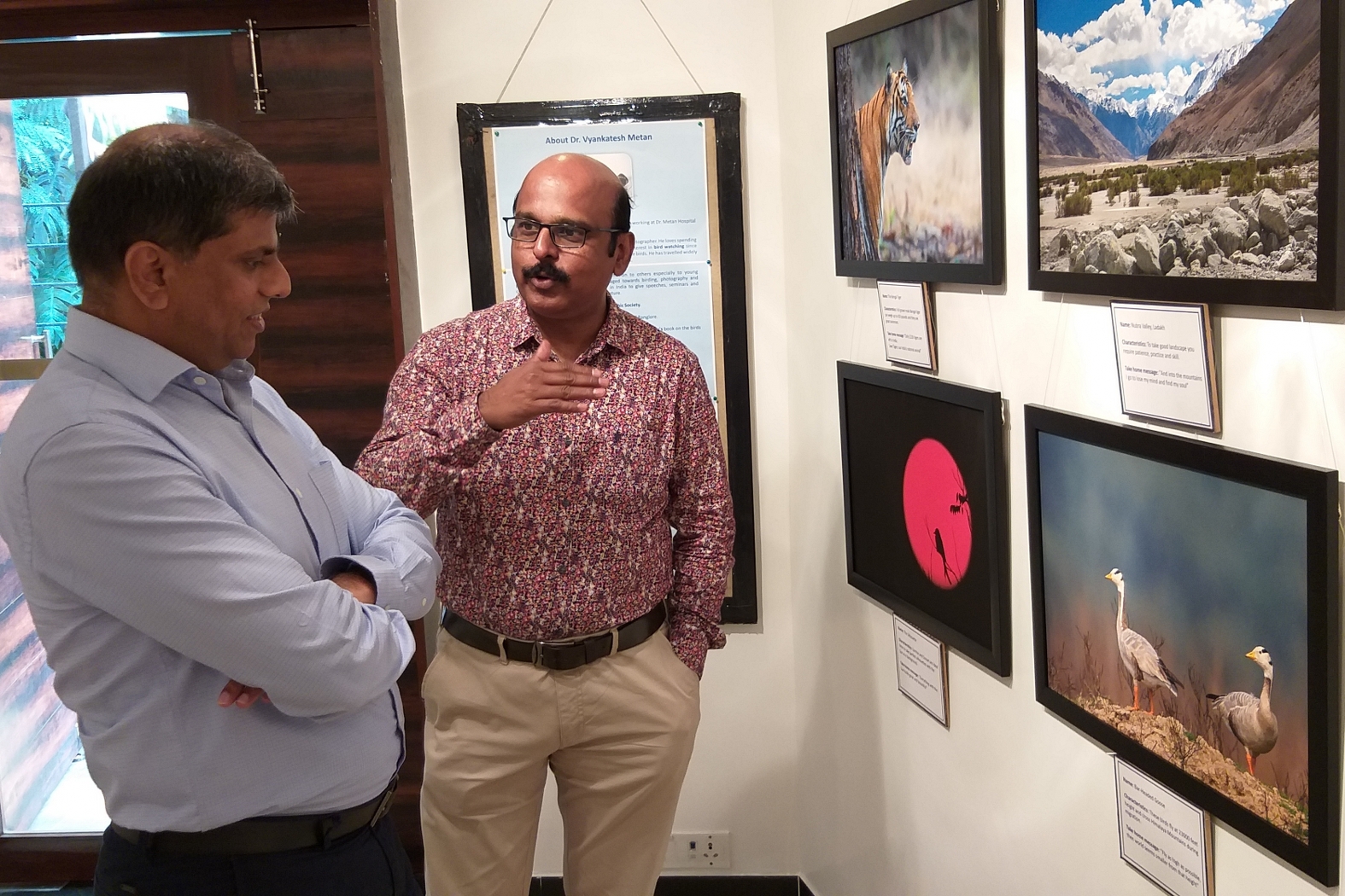 Exhibition at Jehangir Art Gallery Mumbai Dr Vyankatesh Metan E 1575x1050