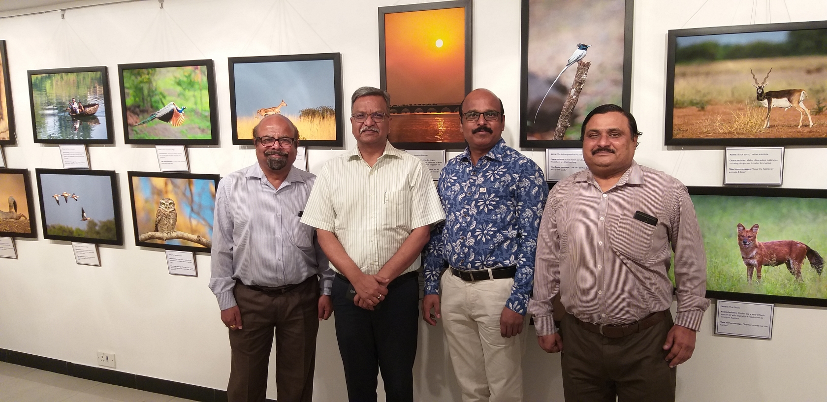 Exhibition at Jehangir Art Gallery Mumbai Dr Vyankatesh Metan Y 1680x817