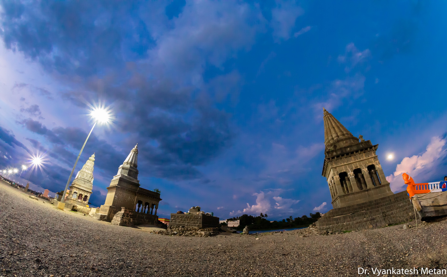 Rafters at River Bank S8