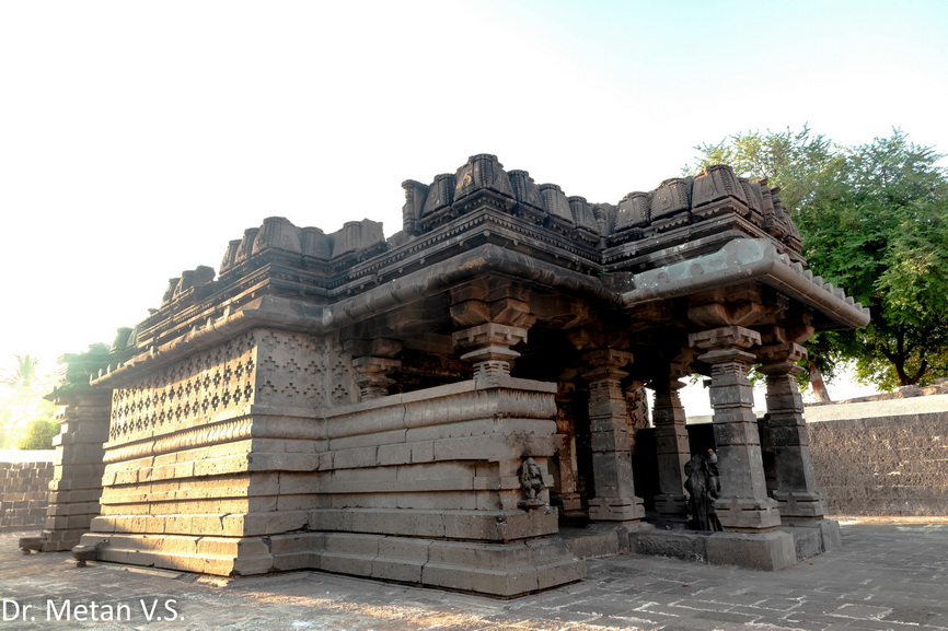 12 Shri Harihareshwar Temples Hattarsang Kudal sangam Solapur Dr Vyankatesh Metan C 1