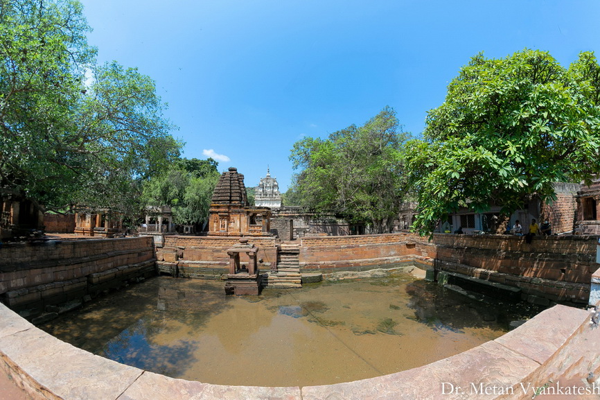 Shri Sangameshvara temple with Vishnu Pushkarni tank in Mahakuteshwara temples complex Mahakuta image by Dr Vyankatesh Metan from Solapur 1
